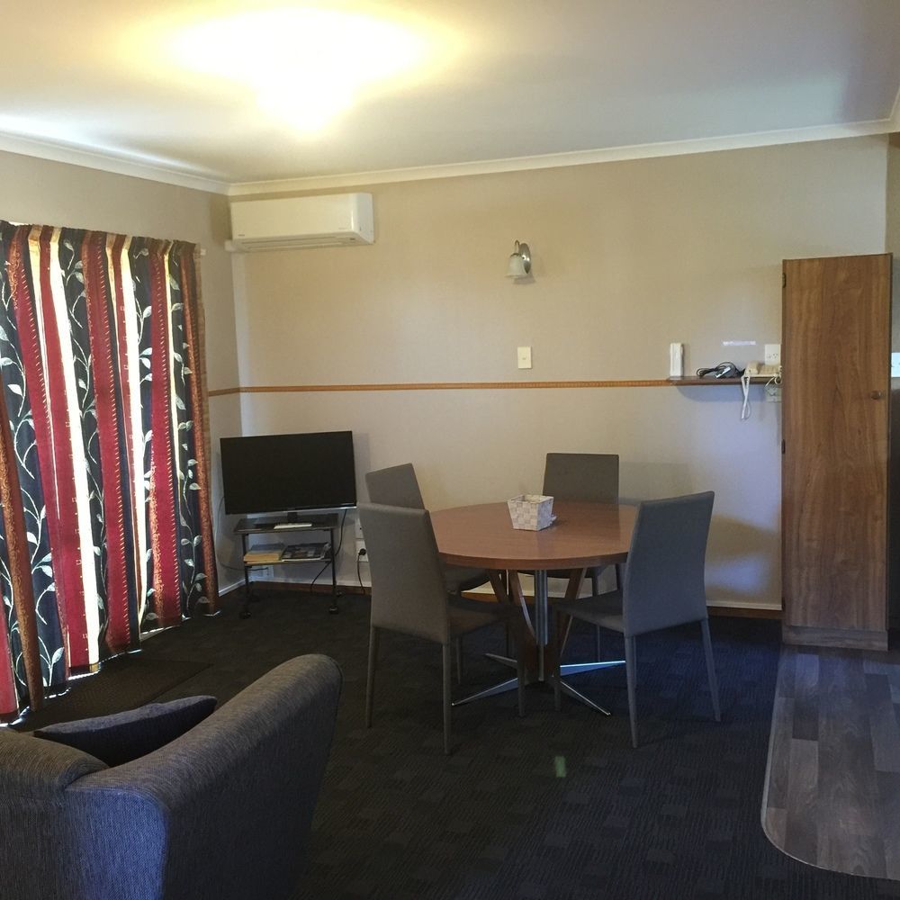 Dunrovin Motel Lago Lago Taupo Exterior foto