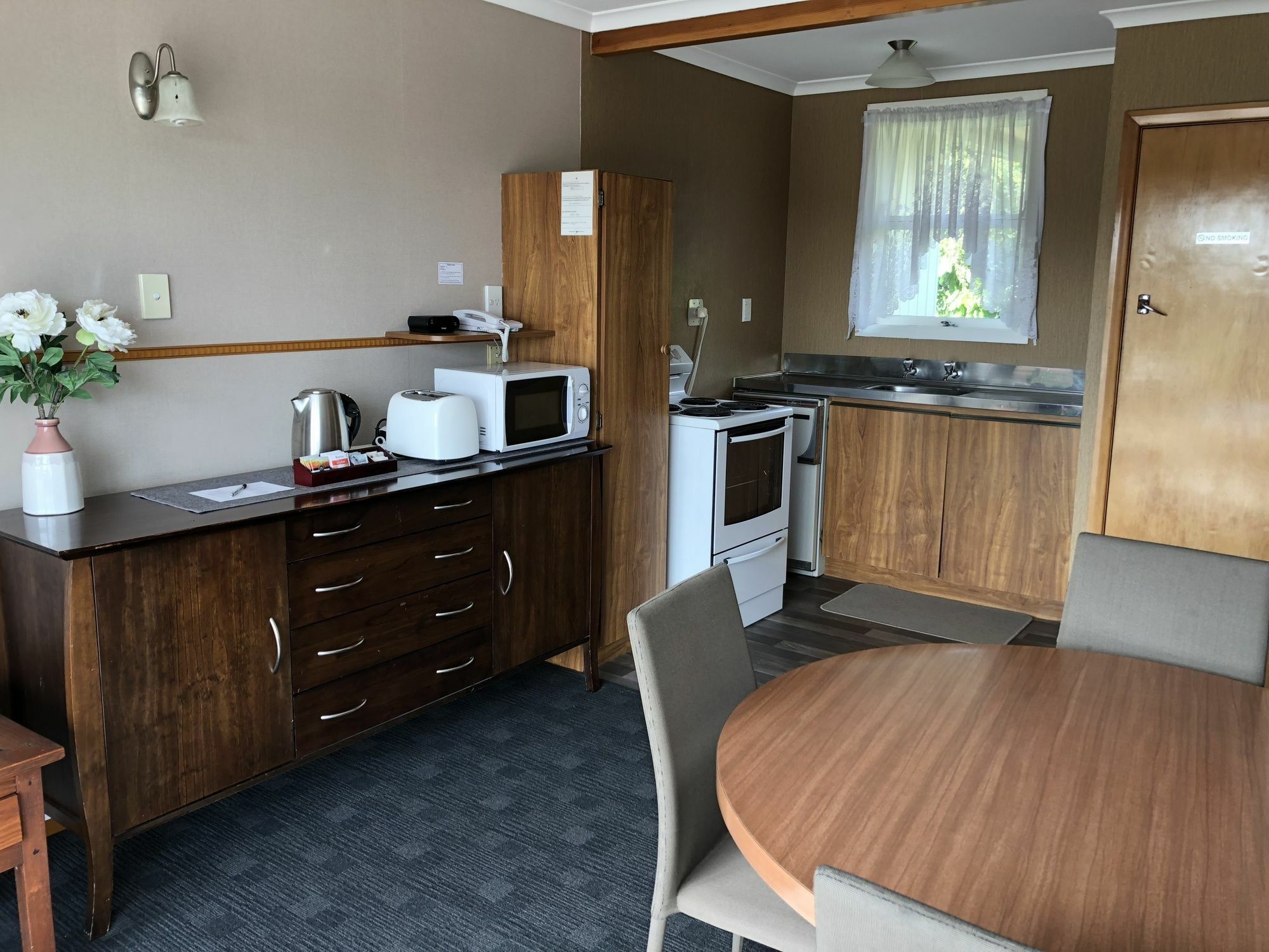 Dunrovin Motel Lago Lago Taupo Exterior foto